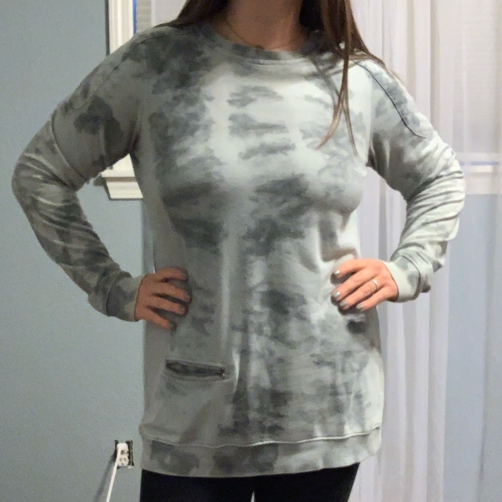 Tunic length sweatshirt